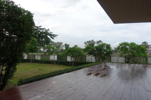 House in Ban Lam Luk Ka, Thailand 4 bedrooms № 161196 - photo 22