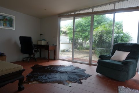 House in Ban Lam Luk Ka, Thailand 4 bedrooms № 161196 - photo 14