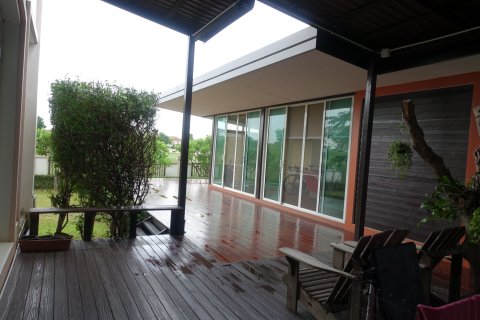 House in Ban Lam Luk Ka, Thailand 4 bedrooms № 161196 - photo 21