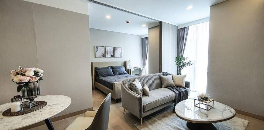 Studio in the Condo in Khlong Toei, Bangkok, Thailand  № 164413