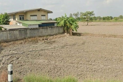 Land in Phra Phutthabat, Thailand 40000 sq.m. № 169202 - photo 5