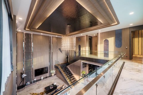 Maison à Pattaya, Thaïlande 6 chambres № 170545 - photo 6