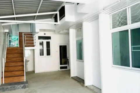 Haus in Watthana, Bangkok, Thailand 4 Schlafzimmer № 215620 - Foto 3