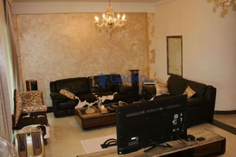 Condo in Pattaya, Thailand, 4 bedrooms № 197039 - photo 4