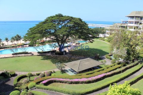 Condo in Pattaya, Thailand, 4 bedrooms № 197039 - photo 15