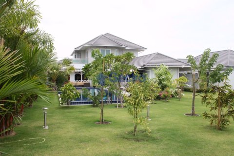 Maison à Pattaya, Thaïlande 4 chambres № 197043 - photo 21