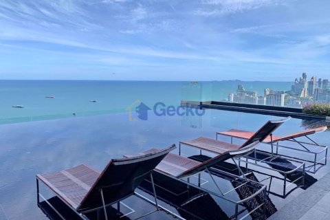 Condo in Pattaya, Thailand, 2 bedrooms  № 197044