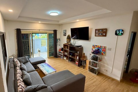 House in Phuket, Thailand 3 bedrooms № 145722 - photo 24