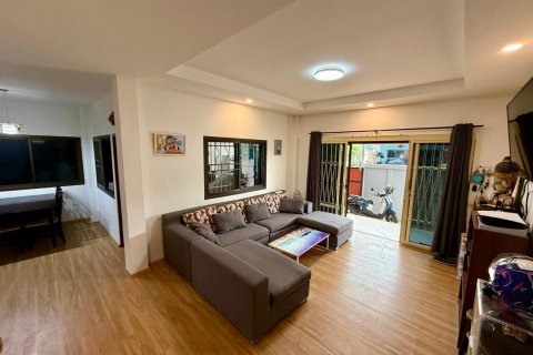 House in Phuket, Thailand 3 bedrooms № 145722
