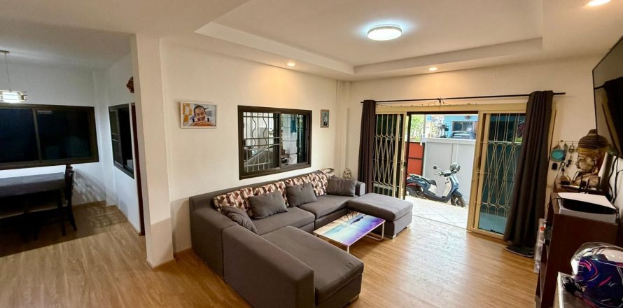 House in Phuket, Thailand 3 bedrooms № 145722