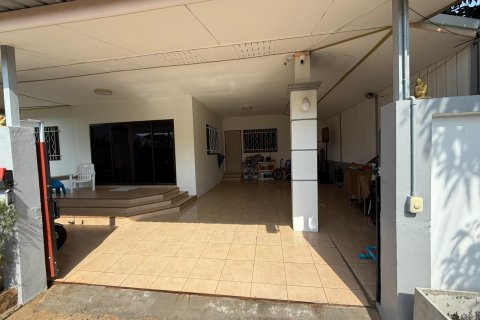 House in Phuket, Thailand 3 bedrooms № 145722 - photo 10