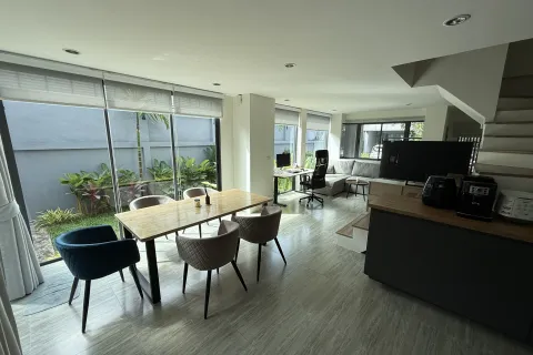 Townhouse in Phuket, Thailand 2 bedrooms № 145660 - photo 3