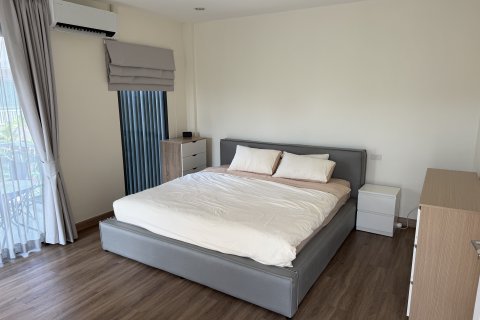 Townhouse in Phuket, Thailand 2 bedrooms № 145660 - photo 25