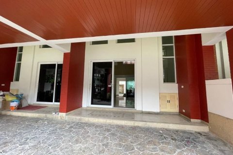 Таунхаус в Ян Наве, Бангкок, Таиланд с 12 спальнями  № 163107 - фото 2