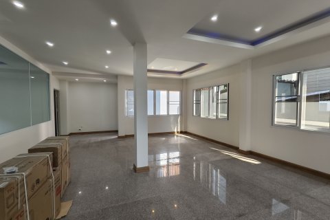 House in Ban Lam Luk Ka, Thailand 3 bedrooms № 163108 - photo 15