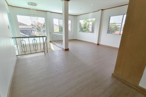 House in Ban Lam Luk Ka, Thailand 3 bedrooms № 163108 - photo 14