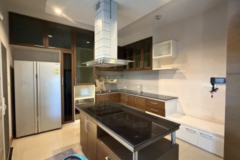 House in Hang Dong, Thailand 4 bedrooms № 163111 - photo 8