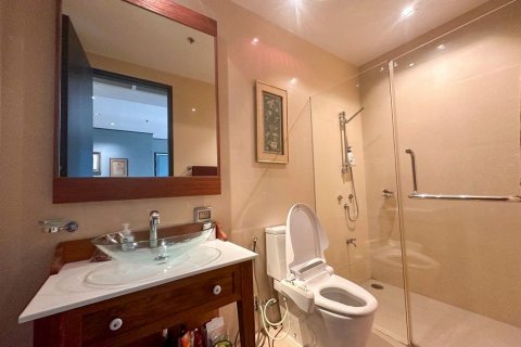 Кондоминиум с 2 спальнями в Ваттхане, Бангкок, Таиланд № 140472 - фото 16