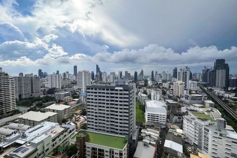 Кондоминиум с 2 спальнями в Ваттхане, Бангкок, Таиланд № 140472 - фото 9