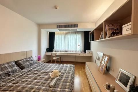 Condo in Phra Khanong, Bangkok, Thailand, 2 bedrooms  № 140475 - photo 7