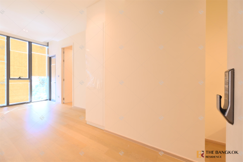 Condo in Bangkok, Thailand, 1 bedroom  № 185976