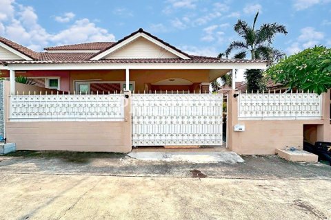 House in Pattaya, Thailand 2 bedrooms № 198140