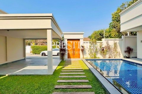 House in Pattaya, Thailand 3 bedrooms № 198141 - photo 3