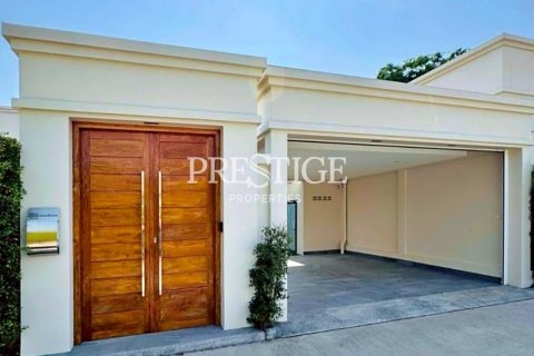 House in Pattaya, Thailand 3 bedrooms № 198141 - photo 21