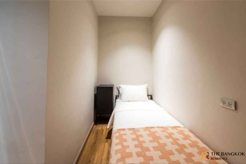 Condo in Bangkok, Thailand, 3 bedrooms № 189898 - photo 7