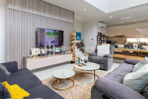 House in Phuket, Thailand 3 bedrooms № 146631 - photo 7