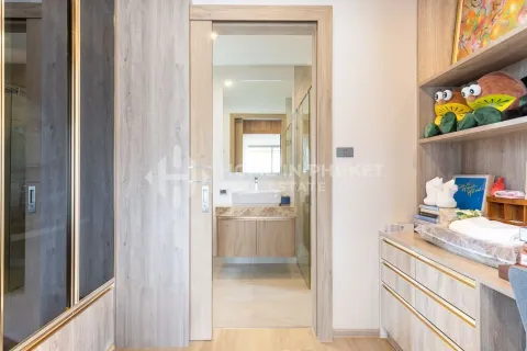 House in Phuket, Thailand 3 bedrooms № 146631 - photo 24