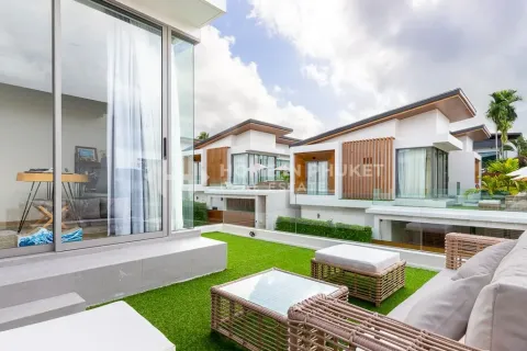 House in Phuket, Thailand 3 bedrooms № 146631 - photo 27