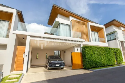 House in Phuket, Thailand 3 bedrooms № 146631 - photo 28