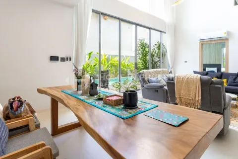 House in Phuket, Thailand 3 bedrooms № 146631 - photo 10