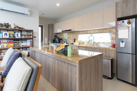 House in Phuket, Thailand 3 bedrooms № 146631 - photo 11