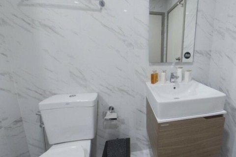 Condo in Bang Na, Bangkok, Thailand, 3 bedrooms № 160919 - photo 5
