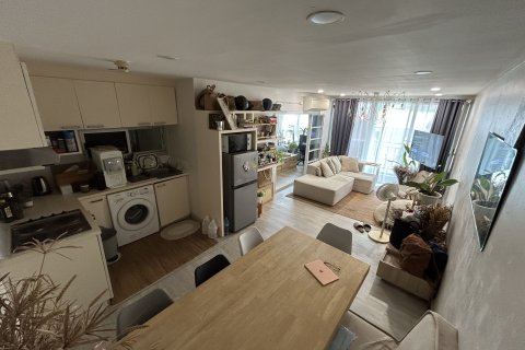 Studio in the Condo in Watthana, Bangkok, Thailand  № 160924