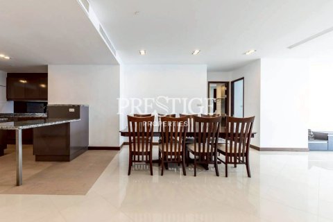 Condo in Pattaya, Thailand, 3 bedrooms № 197971 - photo 5
