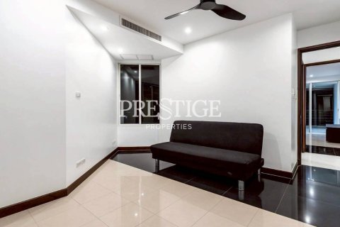 Condo in Pattaya, Thailand, 3 bedrooms № 197971 - photo 24