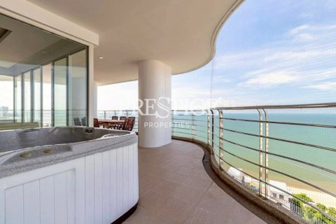 Condo in Pattaya, Thailand, 3 bedrooms № 197971 - photo 29