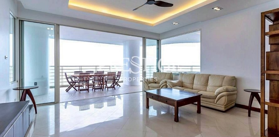 Condo in Pattaya, Thailand, 3 bedrooms № 197971