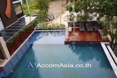 Condo à Khlong Toei, Bangkok, Thaïlande, 1 chambre № 217577
