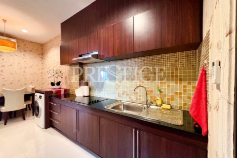 Condo in Pattaya, Thailand, 2 bedrooms № 197467 - photo 5