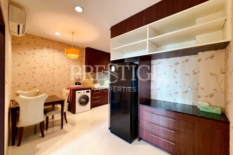 Condo in Pattaya, Thailand, 2 bedrooms № 197467 - photo 9