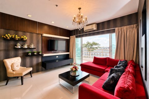 Condo in Pattaya, Thailand, 2 bedrooms № 197467 - photo 2