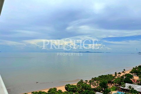 Condo in Pattaya, Thailand, 3 bedrooms  № 197472