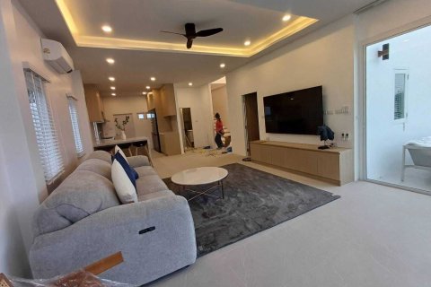 Villa in Phuket, Thailand 5 bedrooms № 147939 - photo 11