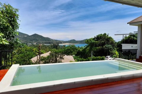 Вилла в Сураттхани, Таиланд с 3 спальнями  № 147940 - фото 1