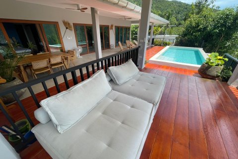 Вилла в Сураттхани, Таиланд с 3 спальнями  № 147940 - фото 3