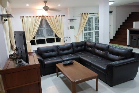 House in Ban Chang, Thailand 3 bedrooms № 147944 - photo 9